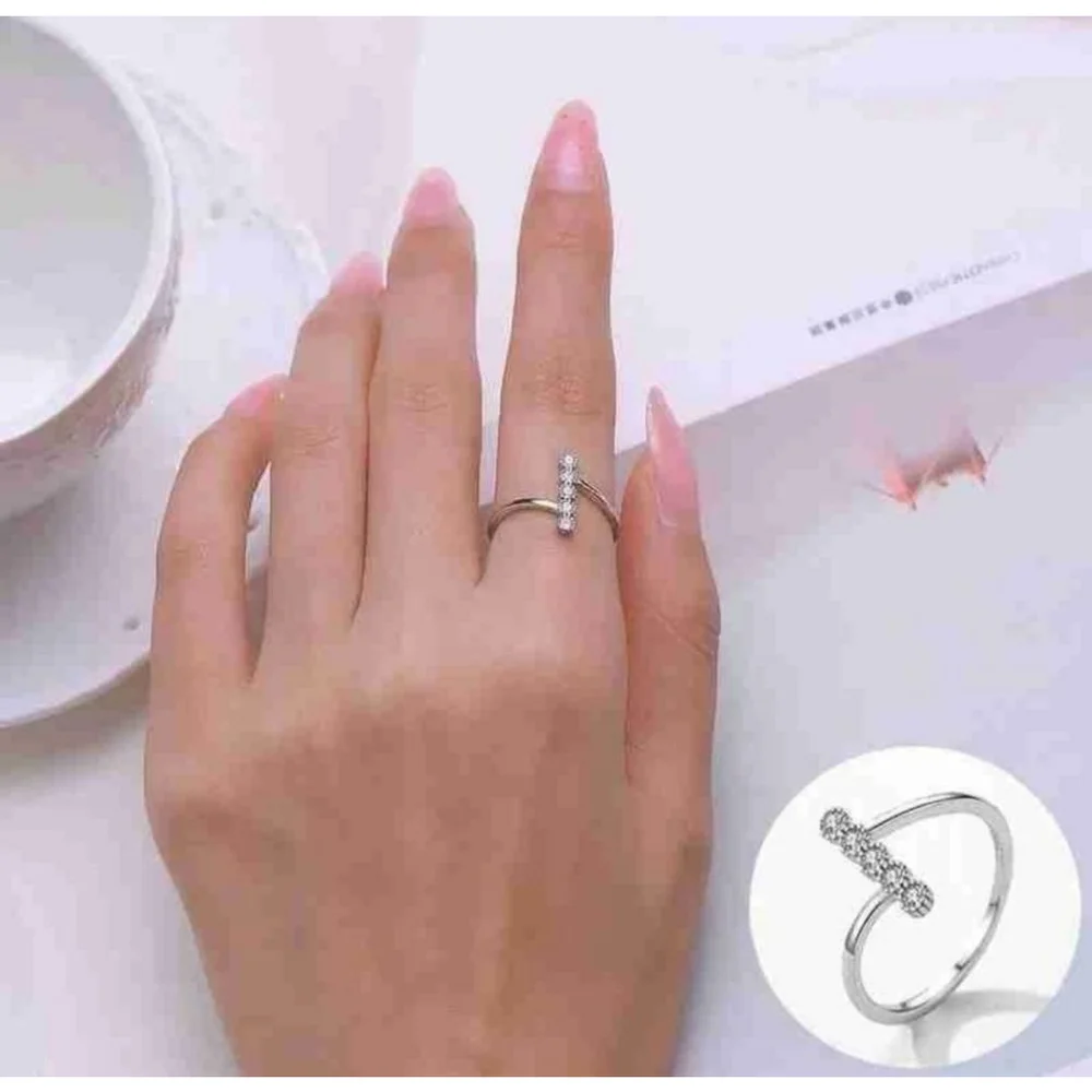 NEW Women's Bezel Set Simulated Diamond Platinum-Plated S925 Band‎ Ring, Size 7